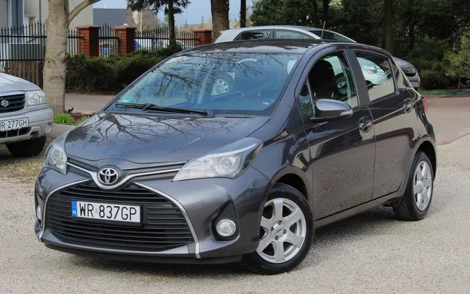 toyota yaris Toyota Yaris cena 34900 przebieg: 194000, rok produkcji 2015 z Dzierżoniów